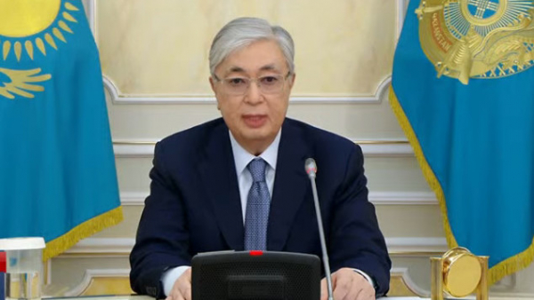 Президент Токаев предложил объявить 5-летний мораторий на повышение зарплат членов правительства, акимов и депутатов