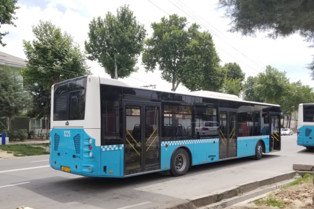 Равуои микроавтобуси хатсайри №44 дар Душанбе қатъ мешавад
